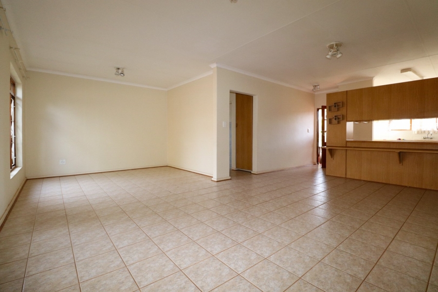 To Let 2 Bedroom Property for Rent in Flamwood North West